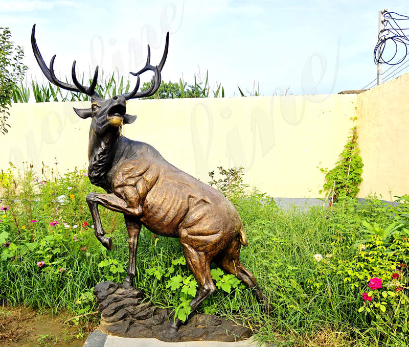 exquisite bronze elk statue