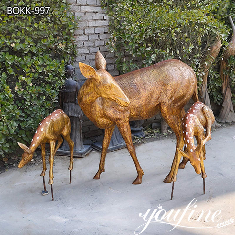 doe and fawn garden statue