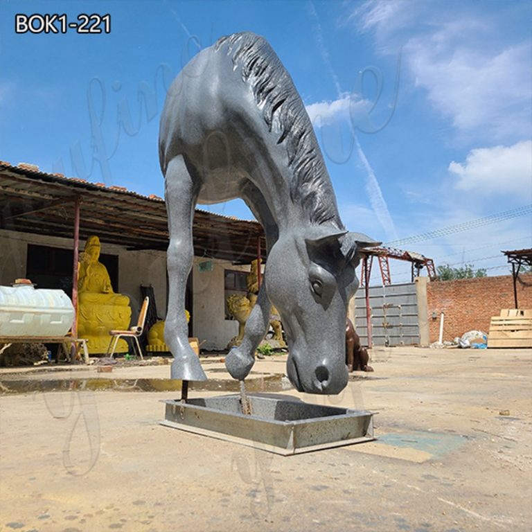 horse head statue