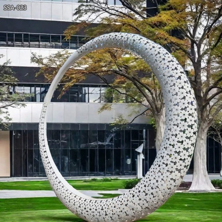 stainless steel outdoor sculpture (2)